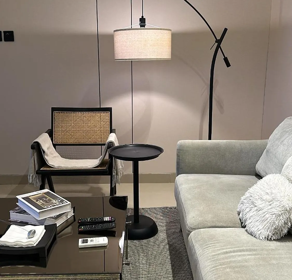 Modern Apartment 담맘